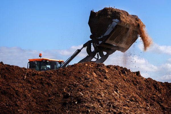 Cost of Dirt Spreading in Bainbridge Island